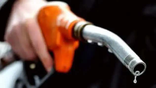 Benzine 10 kuruş indirim geldi