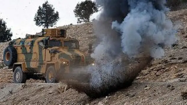 Bitlis'te Polise Bombalı Saldırısı: 3 yaralı
