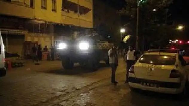 polis aracına silahlı saldırı