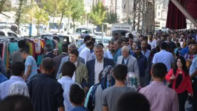 Terör olayları bayram alışverişini etkiledi