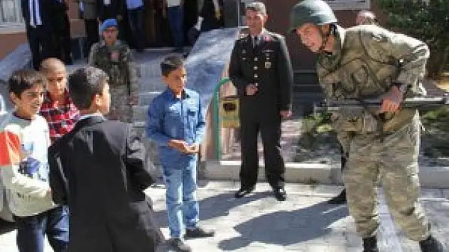 Van Başkalede Kurban Bayramı kutlanıyor