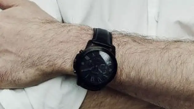 Windows destekli ilk Android Wear akıllı saat olacak