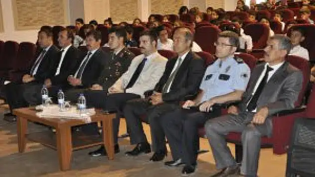 Malatya'nın Arguvan ilçesinde düzenlenen İlköğretim Haftası