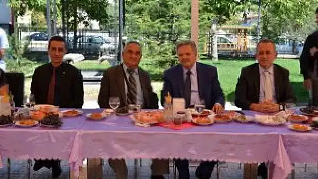 Vali Kahraman'dan huzurevi sakinlerine ziyaret