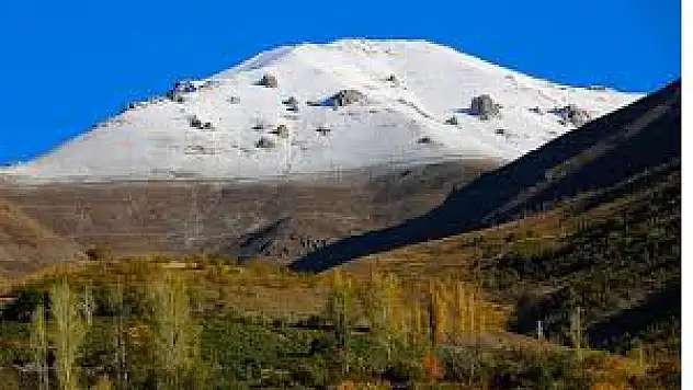 Erzincan'a ilk karı yağışı