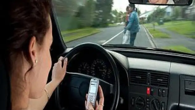 Trafik Kazalarının En Önenli Nedeni WhatsApp!
