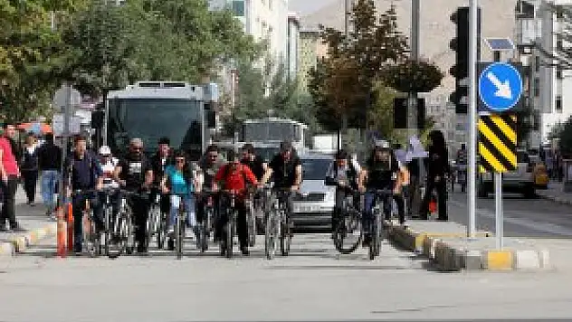'Kalp sağlığı' için pedal çevirdiler