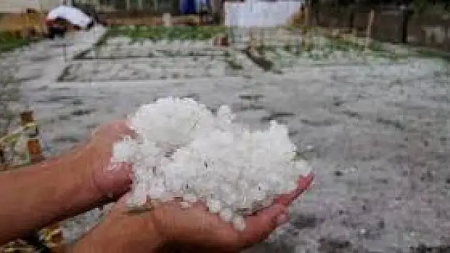 Doğubeyazıt'ta dolu yağışı