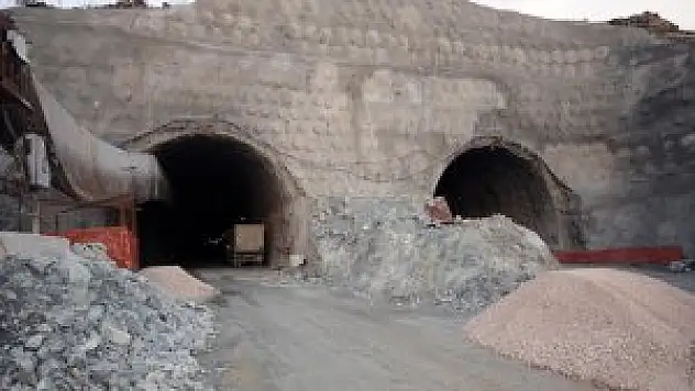 Yeni Kömürhan Köprüsü ve tüneli inşaatı sürüyor