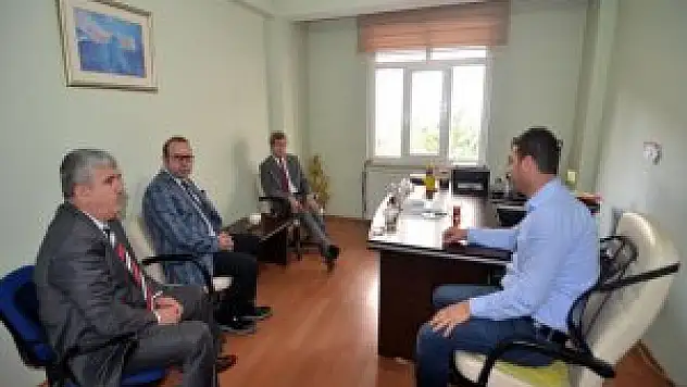Vali Çınar, AA Bitlis Bürosu'nu ziyaret etti