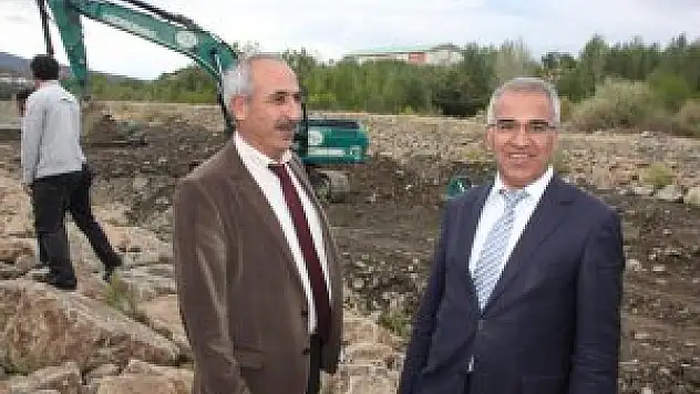 Bingöl'de 'Çapakçur Deresi Uygulama Projesi' çalışmaları