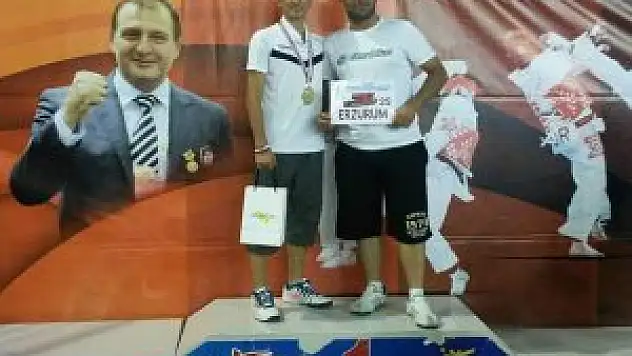 Erzurumlu milli tekvandocu Avrupa yolcusu