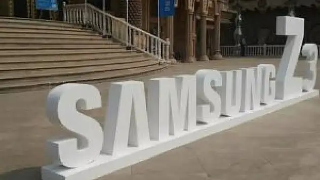 Tizenli Samsung Z3 Hindistan'da