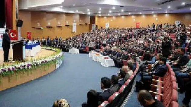 Başbakan Yardımcısı Yılmaz:1 dolara geçinen aile var