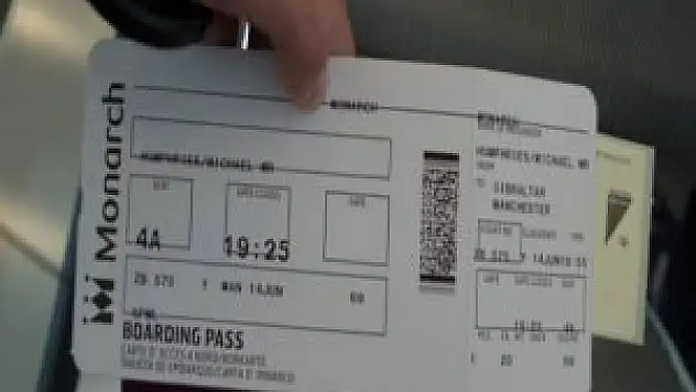 Uçak biniş kartınız başınızı yakabilir