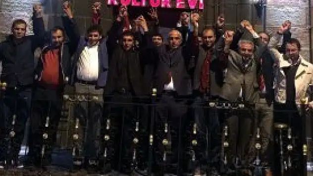 Erzurum'da MHP'den AK Parti'ye katılım