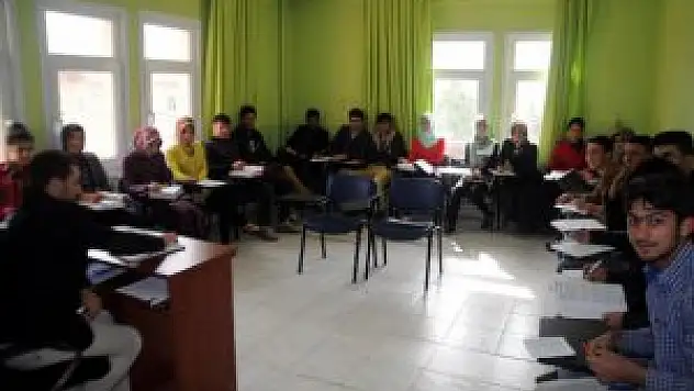 Hizan'da YGS ve LYS kursuna ilgi toplantı
