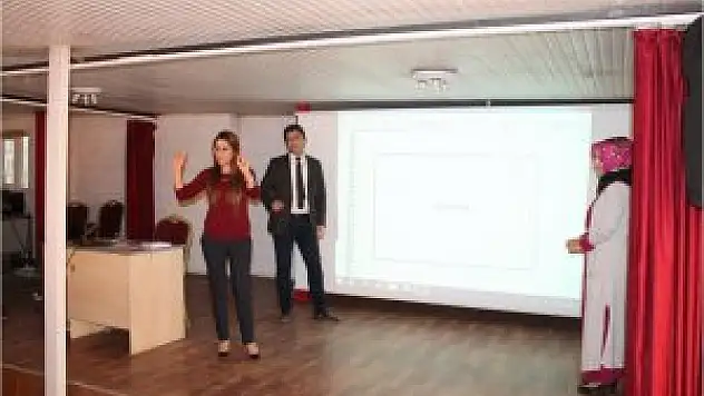 Hakkari'de işaret dili eğitimi yapıldı