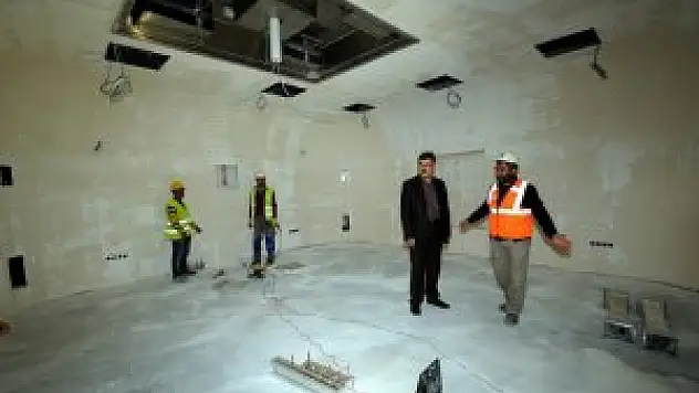 Van 'akıllı' hastaneye kavuşmaya başladı