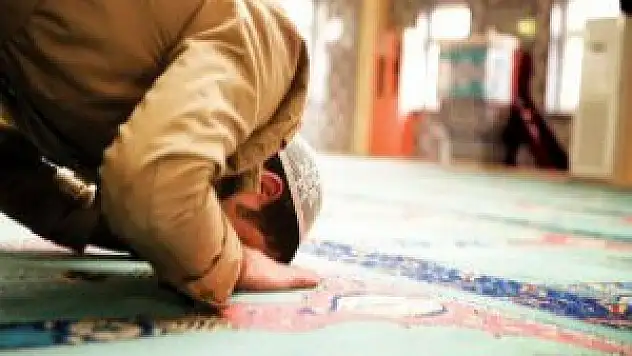 Diyanet Namaz Saatleri İçin Uyardı