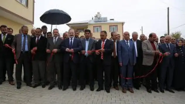Tuşba Belediyesi, Alaköy Mahallesi'ndeki hizmetlerinin açılışını yaptı
