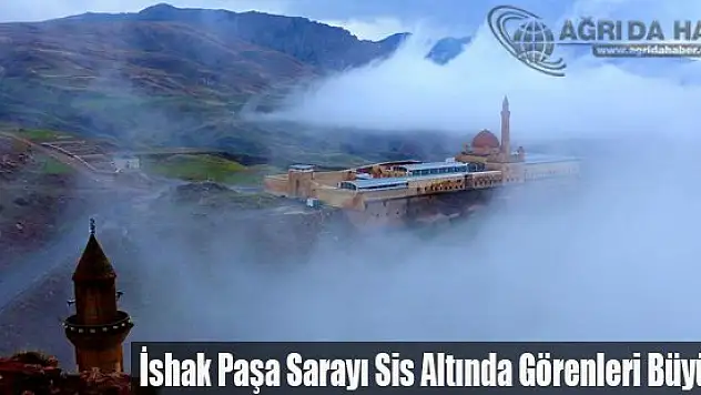 İshak Paşa Sarayı Sis Altında Görenleri Büyüledi