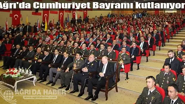 Ağrı'da Cumhuriyet Bayramı kutlanıyor