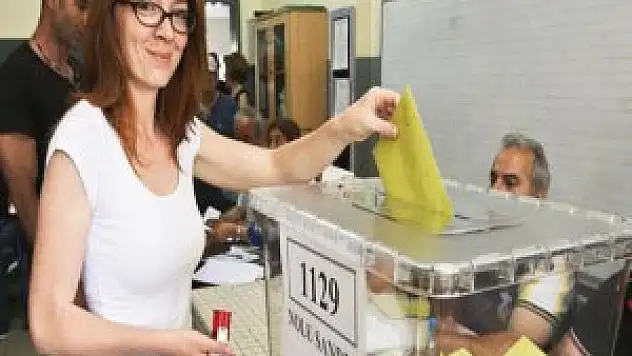 Seçim günü sandığa 385 bin kişi sandığa bakıcak