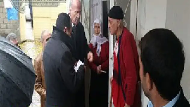 Ağrı Milletvekili Adayı Cesim Gökçe Merkez Mahalleleri Dolaştı