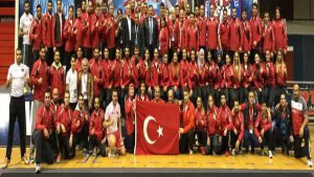 Kick Boks Dünya Şampiyonasında Millilerimiz 3 Altın, 6 Gümüş, 7 Bronz Madalya Kazandık