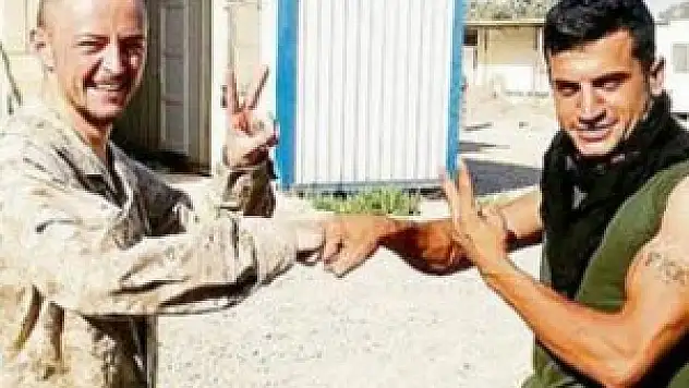 Çok sayıda Amerikan askeri YPG ye yaklaştılar