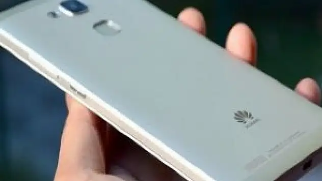 Huawei Mate 8'in tanıtım tarihi ?