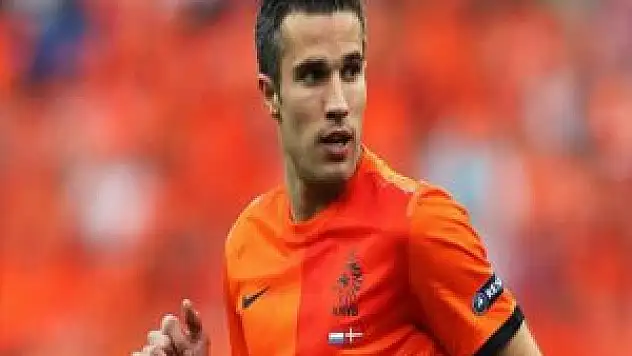 Van Persie kadro'dan çıktı