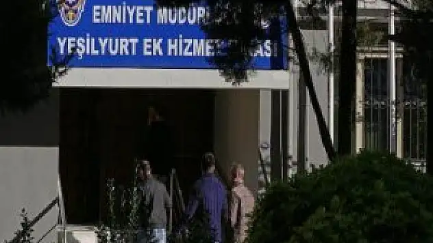 İzmir merkezli 18 ilde 'paralel yapı' iddiasıyla operasyon: 44 gözaltı