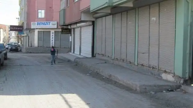 Doğubayazıtta Kepenkler Açılmadı Esnaf Yine Zararda
