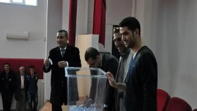Günkırı beldesinde kura çekildi