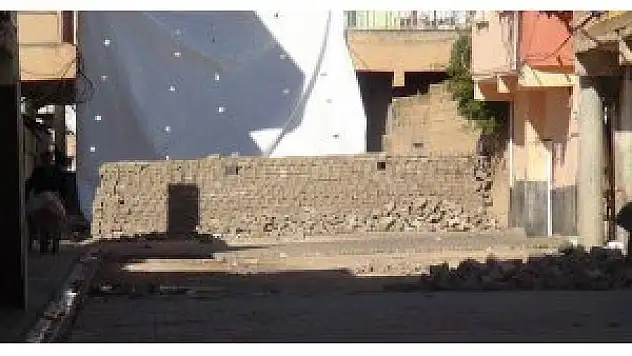 Nusaybin'deki hendekler yaşamı etkiliyor