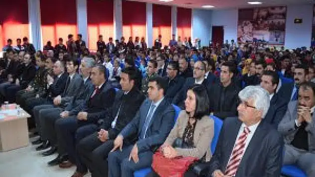 Büyük Önder Atatürk'ü anıyoruz