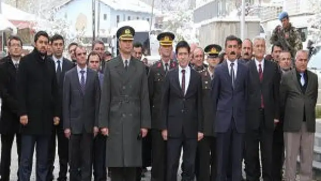 Büyük Önder Mustafa Kemal Atatürk'ü Anıyoruz
