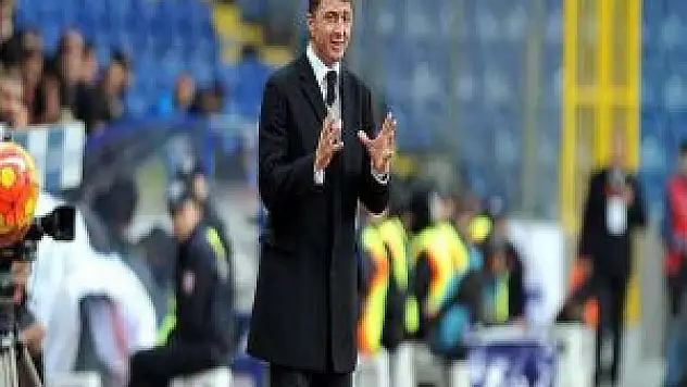 Trabzonspor Şota Arveladze Ayrıldığını Resmi Sitesinden Açıkladı