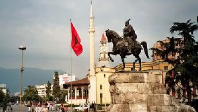 IŞİD'den Arnavutluk'a tehdit mesajı geldi