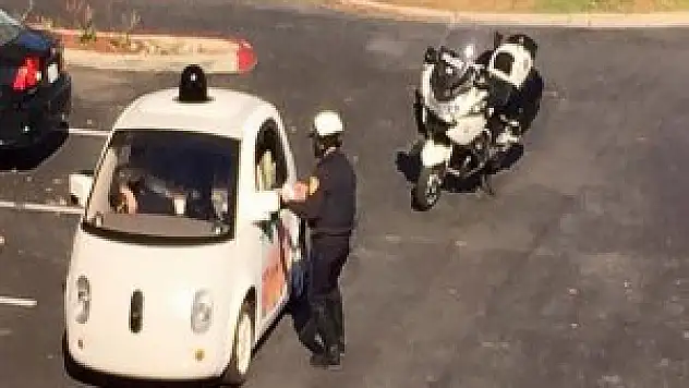 Polis, sürücüsüz aracı durdurursa ne olur..