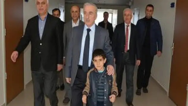 Vali Kamçı kuran kursları dolaştı