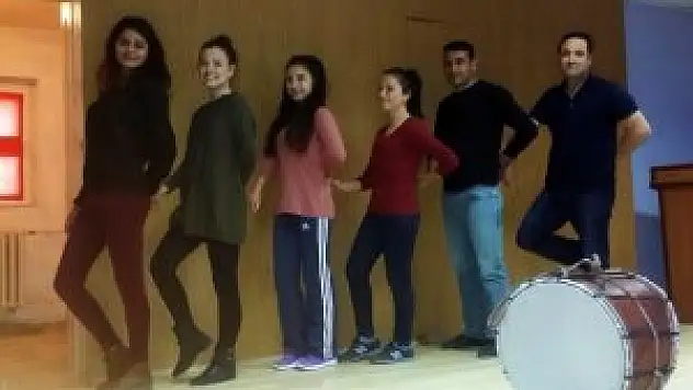 Öğretmenlere yönelik halk oyunları kursu başladı