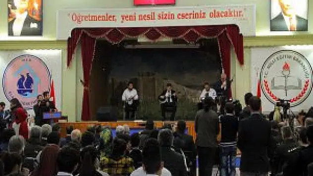 Atatürk'ün Elazığ'a 78. yıl törenle kutladı