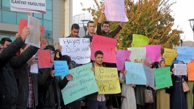 Elazığ'da ilahiyat fakültesi öğrencilerinden formasyon