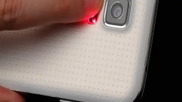 Samsung'tan giriş seviyesi telefonlara premium özellikler
