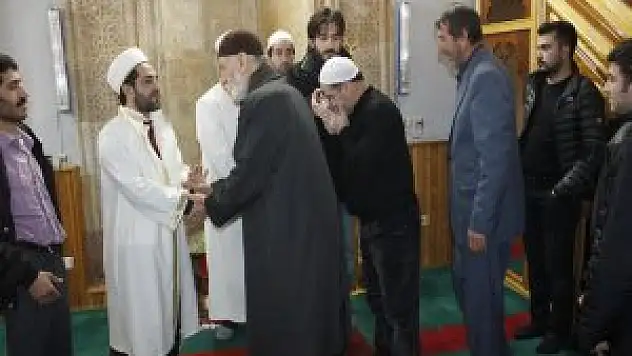 Oltu'da Sakal-ı Şerifi ziyaret ettiler