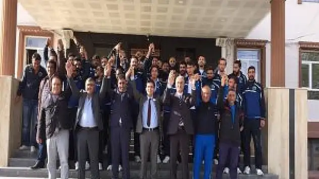 Van Elbakspor destek bekliyor