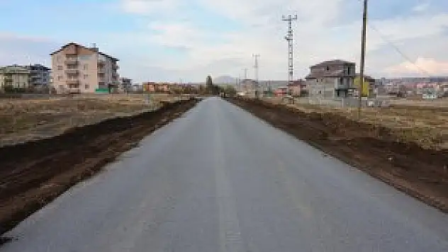 Tatvan'da yol çalışmaları devam ediyor